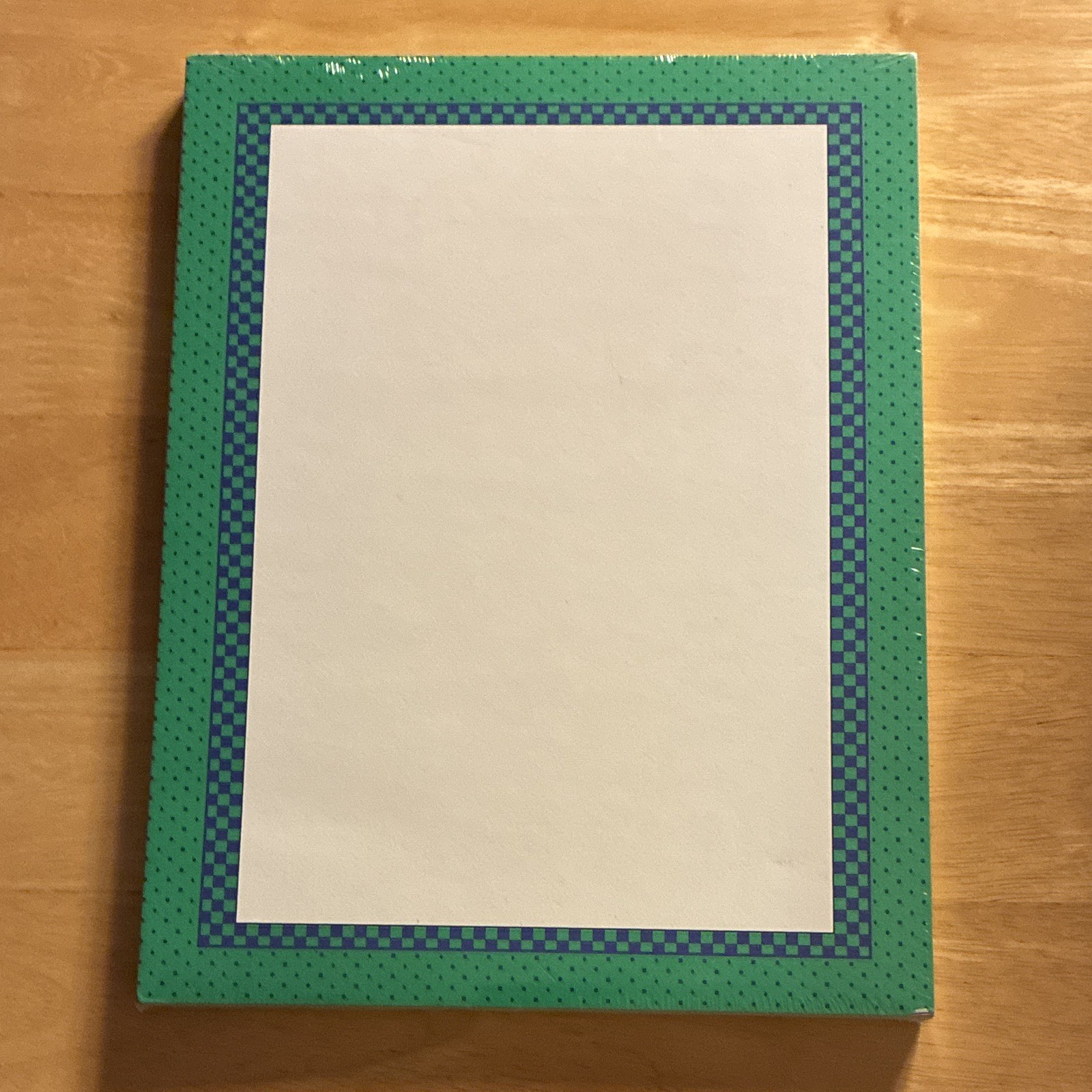 Geographics Geopaper GEOCHECKERBOARD 8.5×11 Bond Green/Blue 100 Sheets