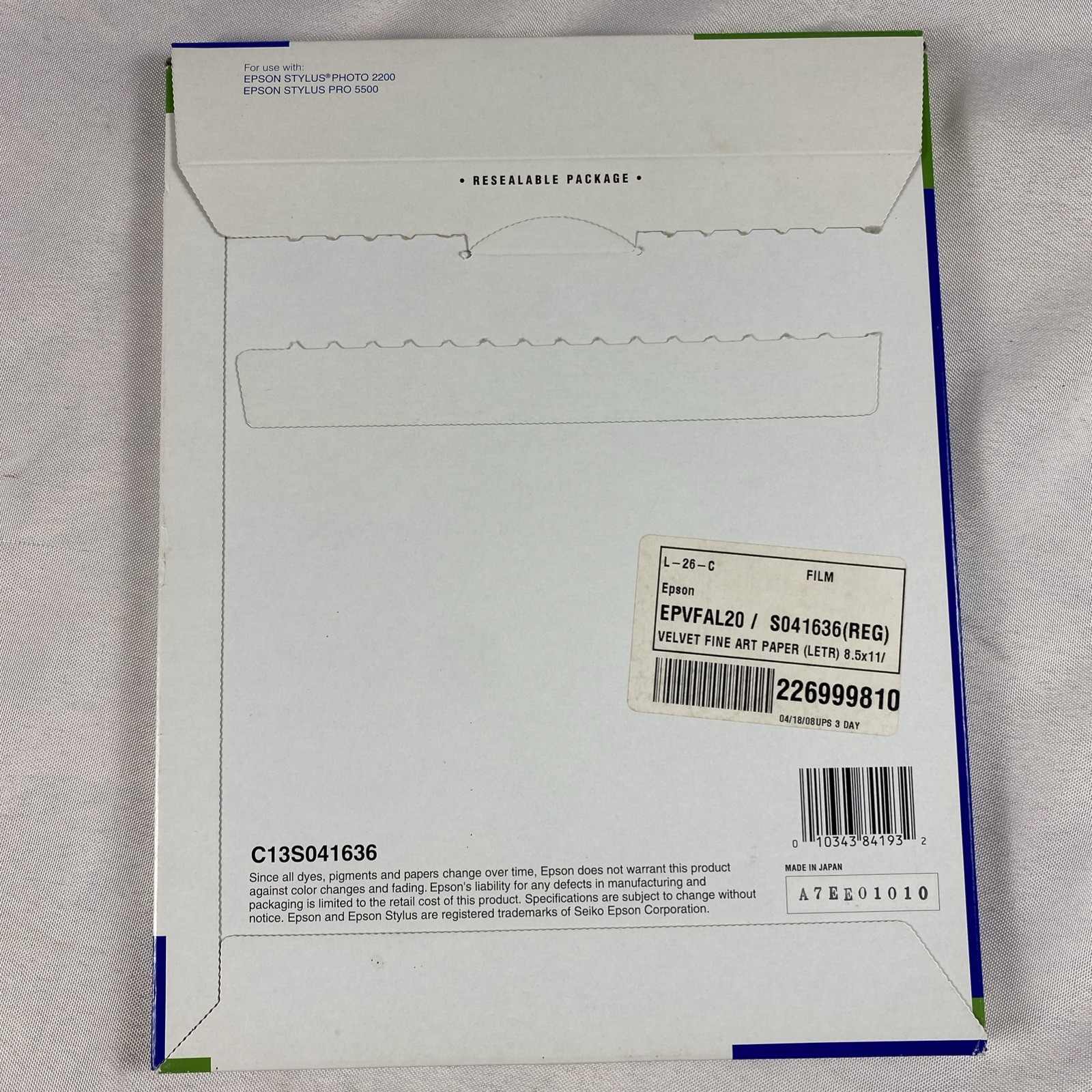 EPSON Velvet Fine Art Paper Matte Textured 8.5″x11″ 17 Sheets 19 mil 260 g/m2
