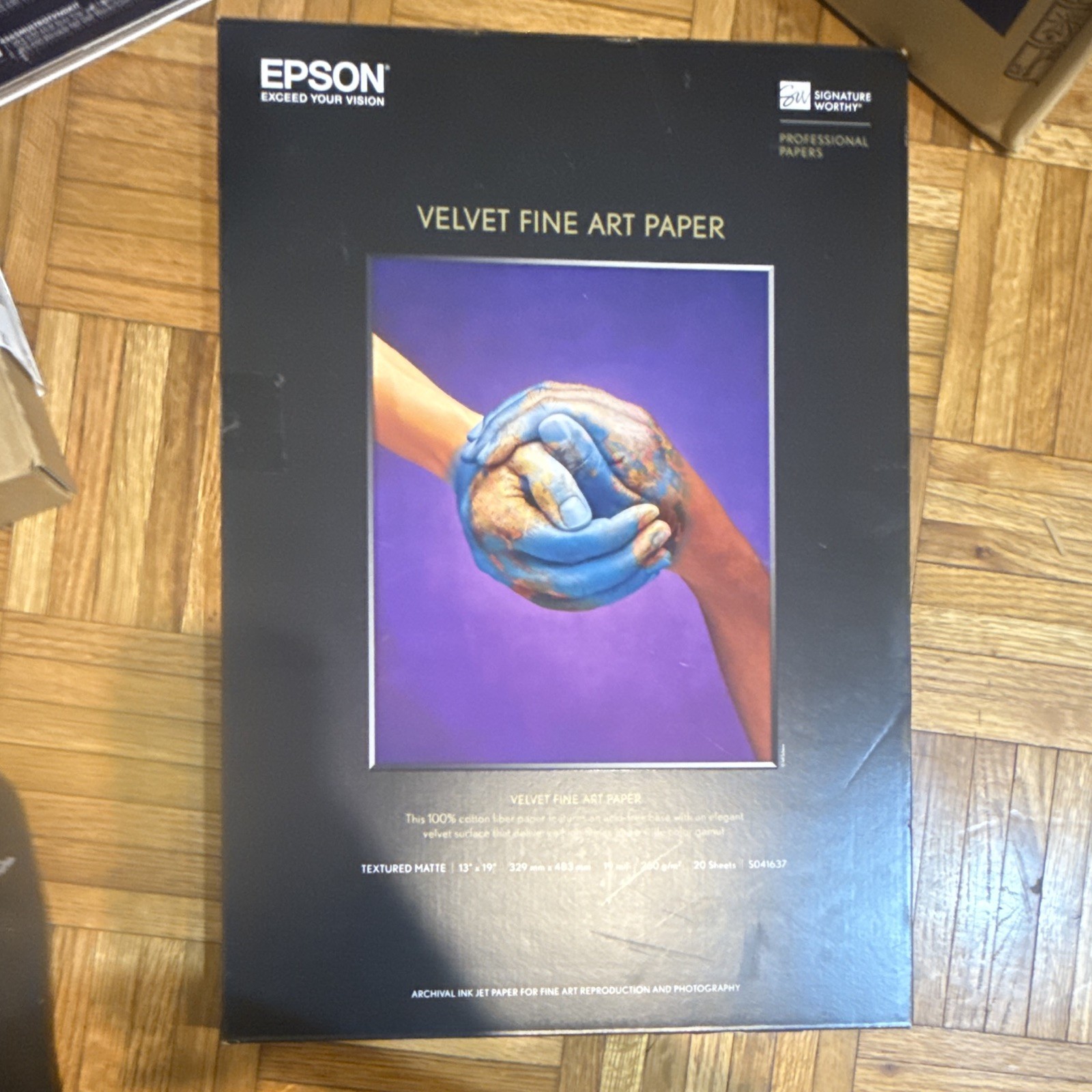 Epson Velvet Fine Art Paper 13 x 19 Matte Textured 260gsm Inkjet S041637