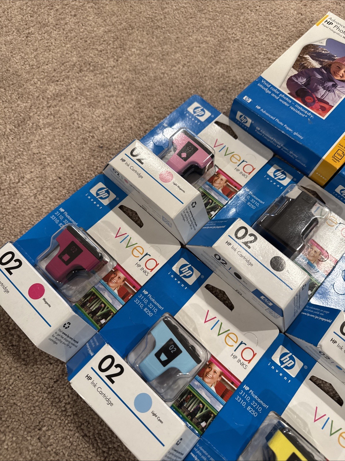 Lot Of 8 – HP Advanced 4″ x 6″ Glossy Inkjet Photo Paper & Vivera Ink Cartridge