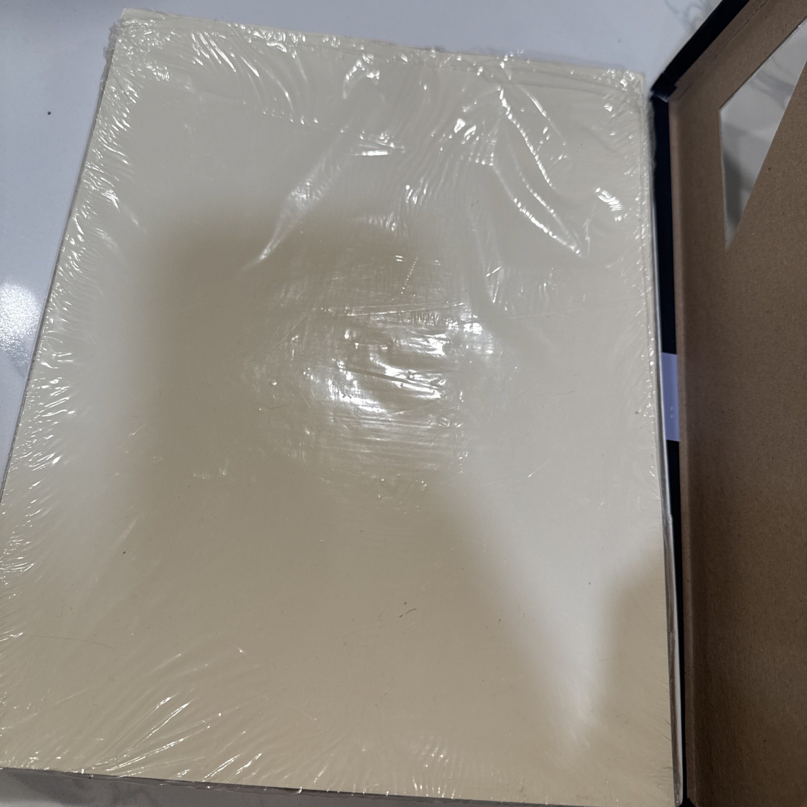 70 Sheets-Southworth Company 24Lb. Ivory Linen Business Paper
