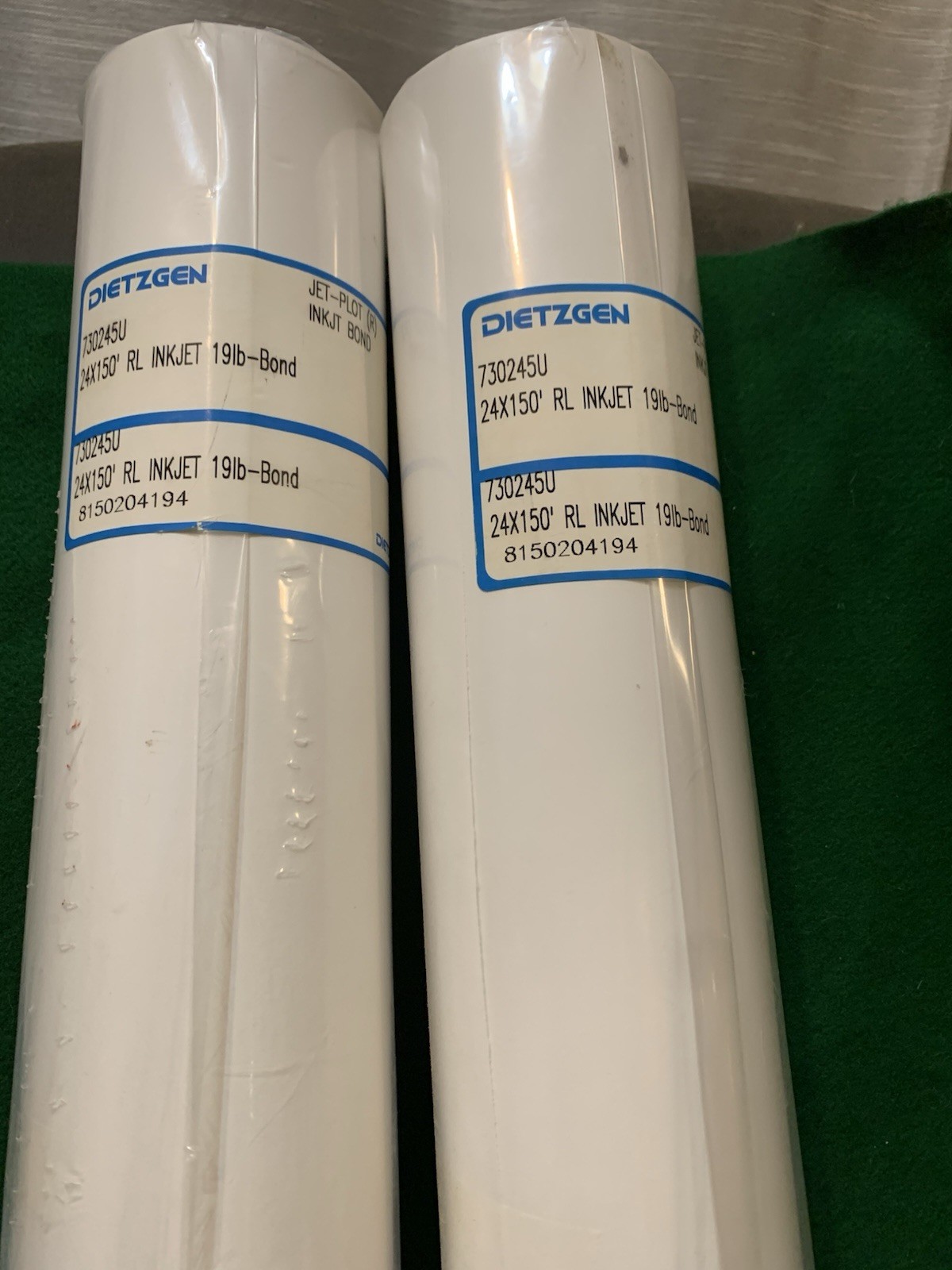 Set 2 rolls: Inkjet Bond 19lb 24″ x 150′ – 2 Rolls [730245]