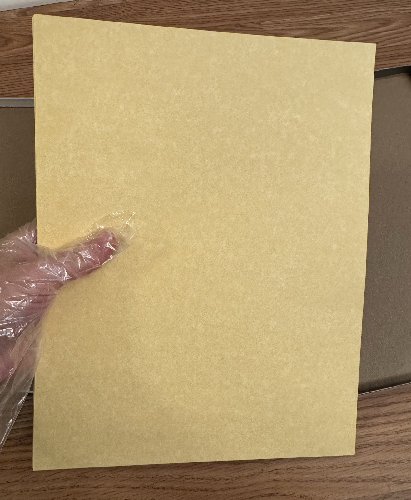 Southworth Parchment Paper, 8.5″ x 11″, 24 lb/90 GSM 40 Sheets