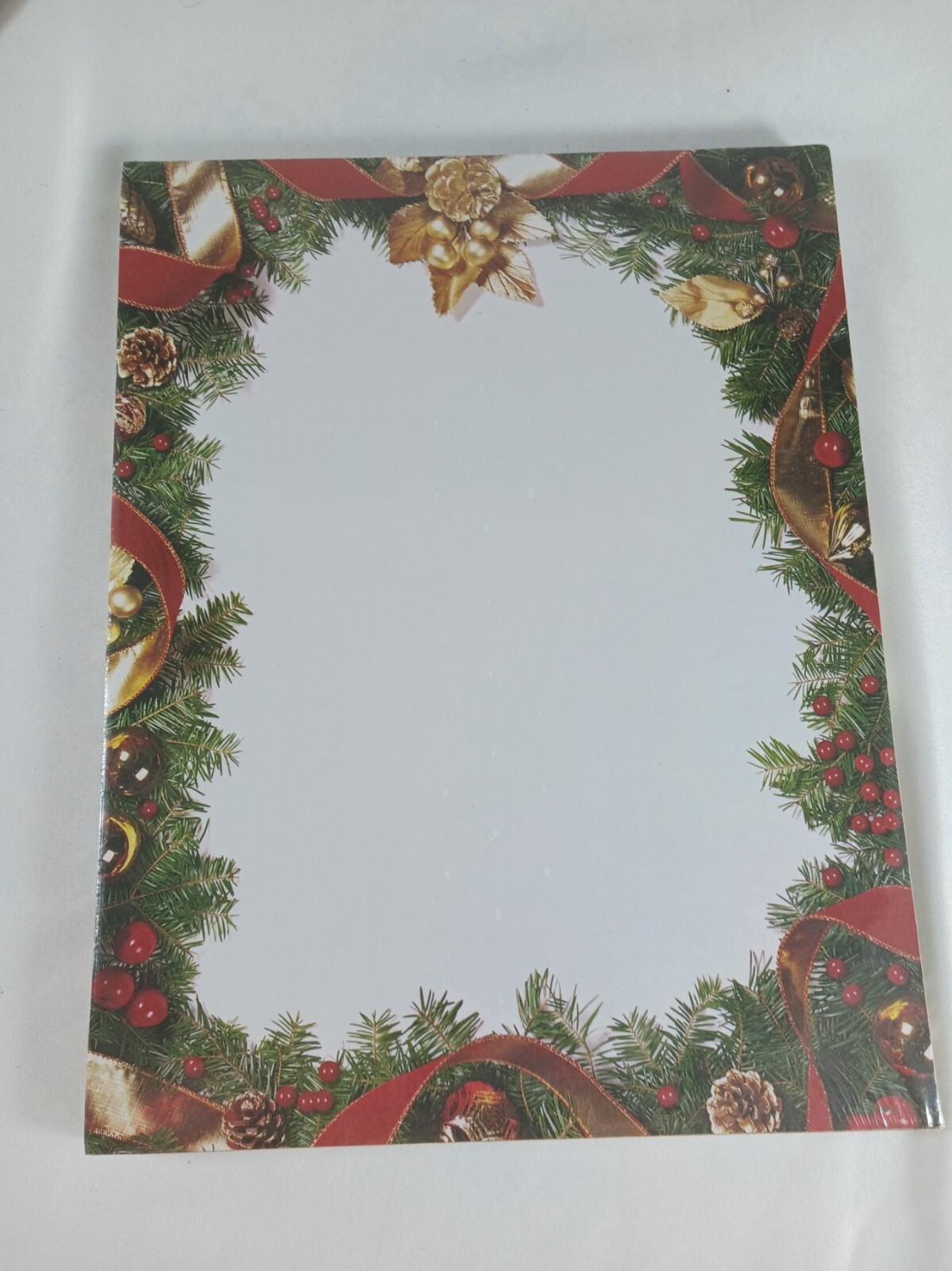 Geographics Christmas Printer Paper 8 1/2 x 11 in. 100 sheets. For all printers.