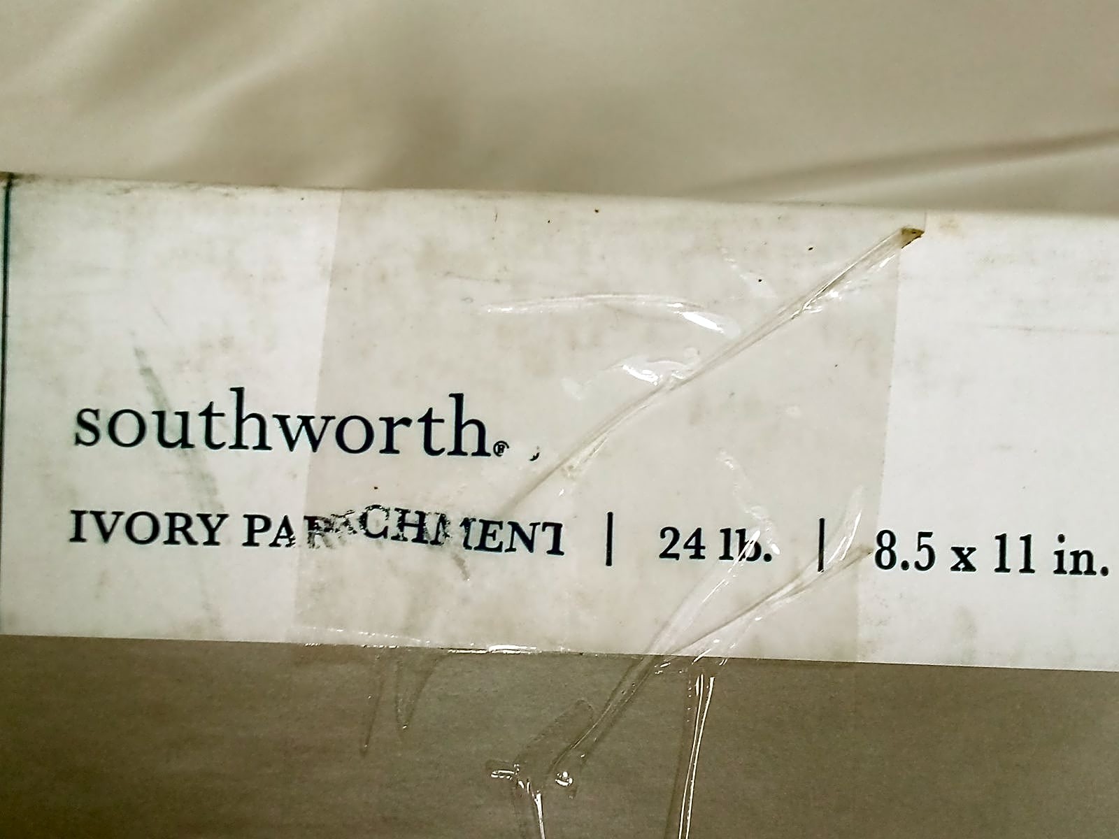 Southworth 984C Parchment Specialty Paper Ivory 24 lb 8.5 x 11 500 Sheets