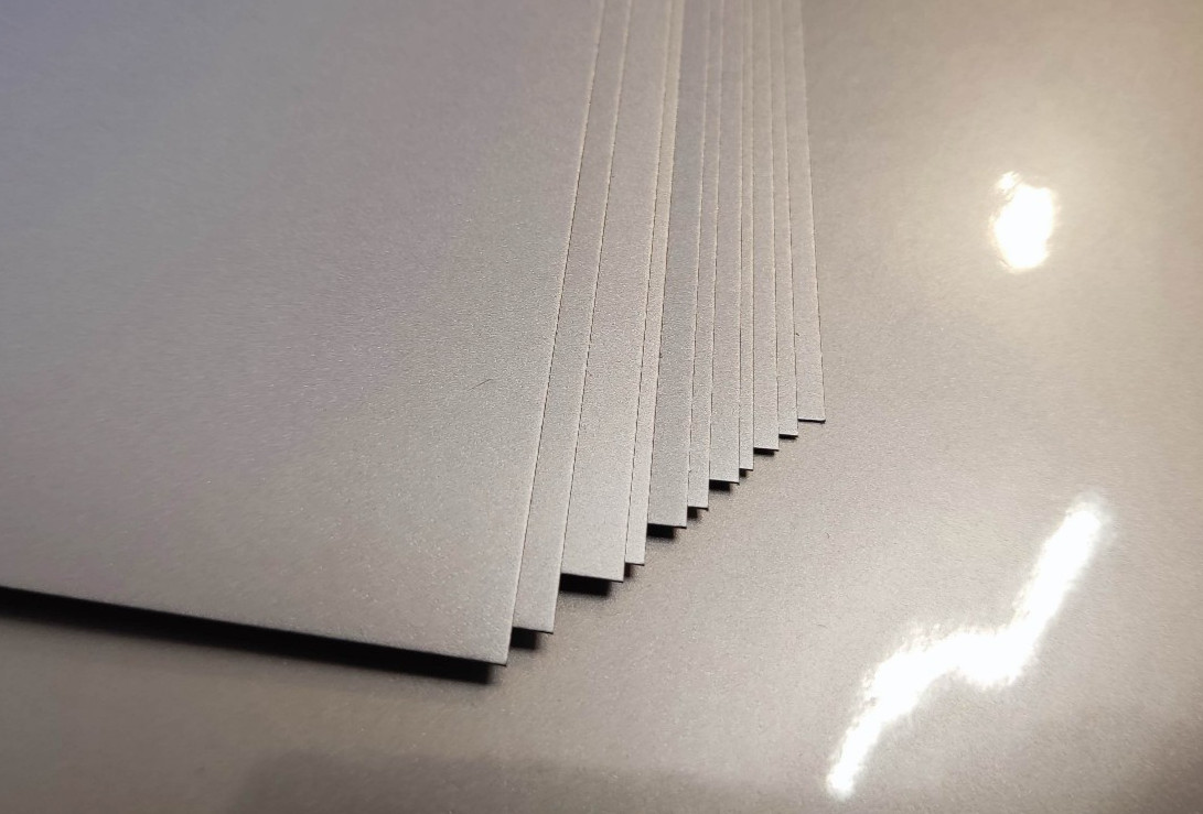 10 sheets LIGHTOR silver metallic gloss/white DIN A4 250 g fine craft paper