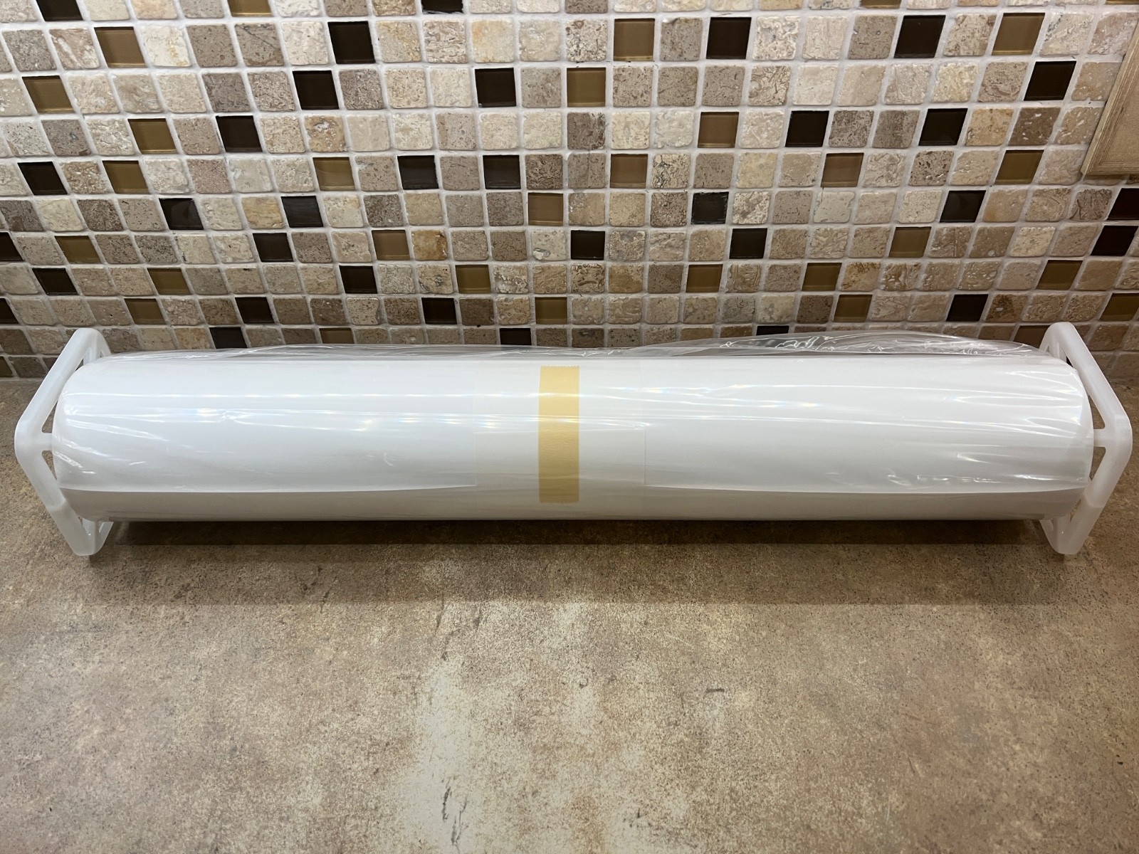 Canon USA 0849V349 170 gsm, 24″ x 100 feet, Roll Matte Coated Paper