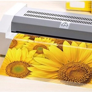 Thermal Laminating Pouches 8.9 x 11.4, 5 Mil Thickness, Crystal Clear Finish,