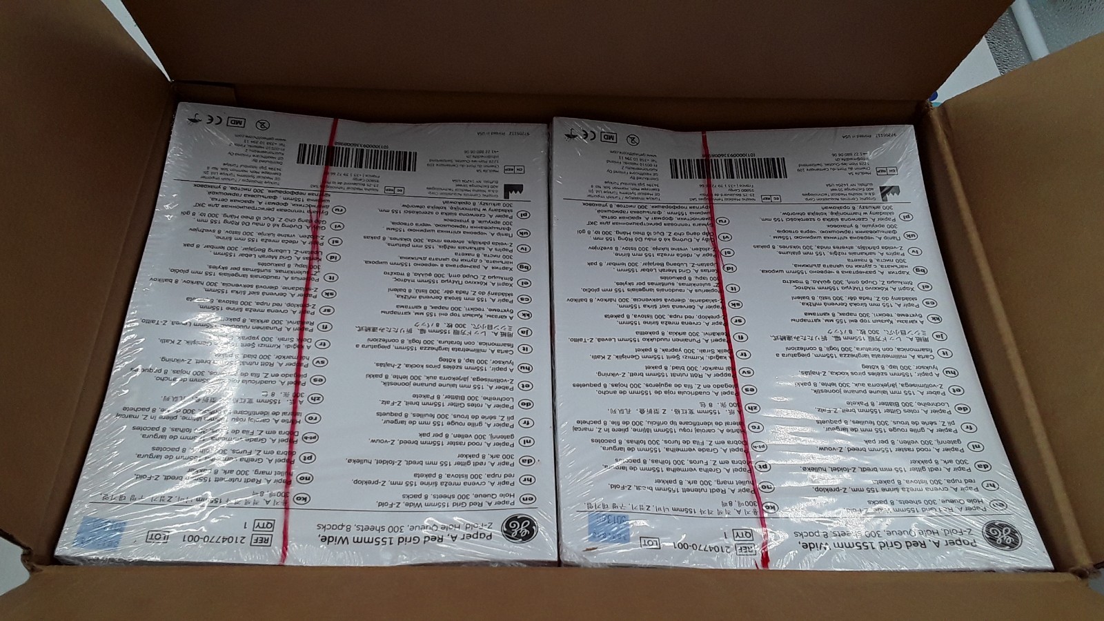 GE Paper A Red Grid 155mm Wide Z Fold 300 Sheets Box of 8 Packs REF 2104770-001