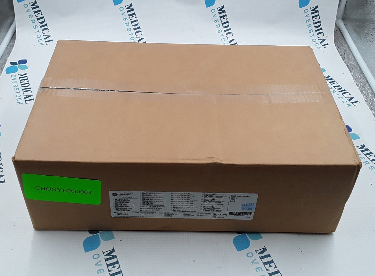 GE Paper A Red Grid 155mm Wide Z Fold 300 Sheets Box of 8 Packs REF 2104770-001