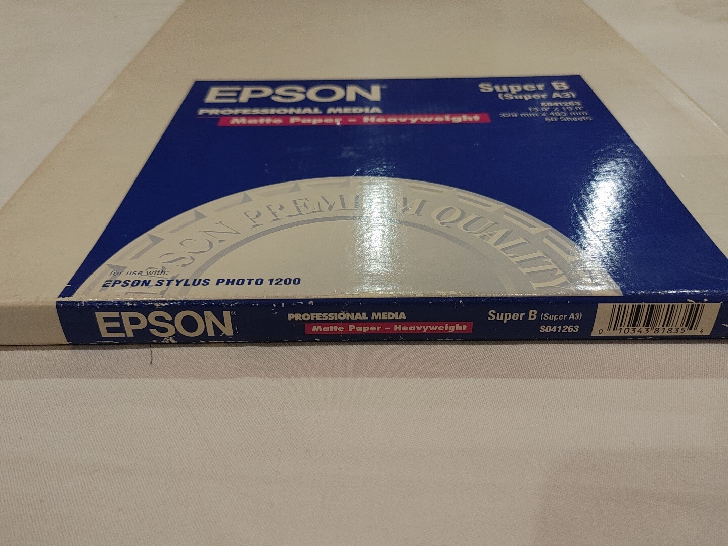 Epson S041263 . Premium Matte Presentation Paper – White (24/Pack) Opened