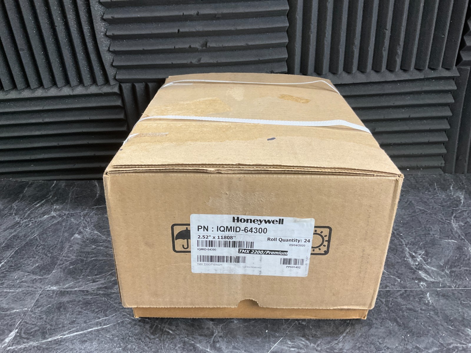 Honeywell Resin Ribbons 2.52″ x 11808″ TMX2200 IQMID-64300 IQMID-64300 🇺🇸✨🇺🇸