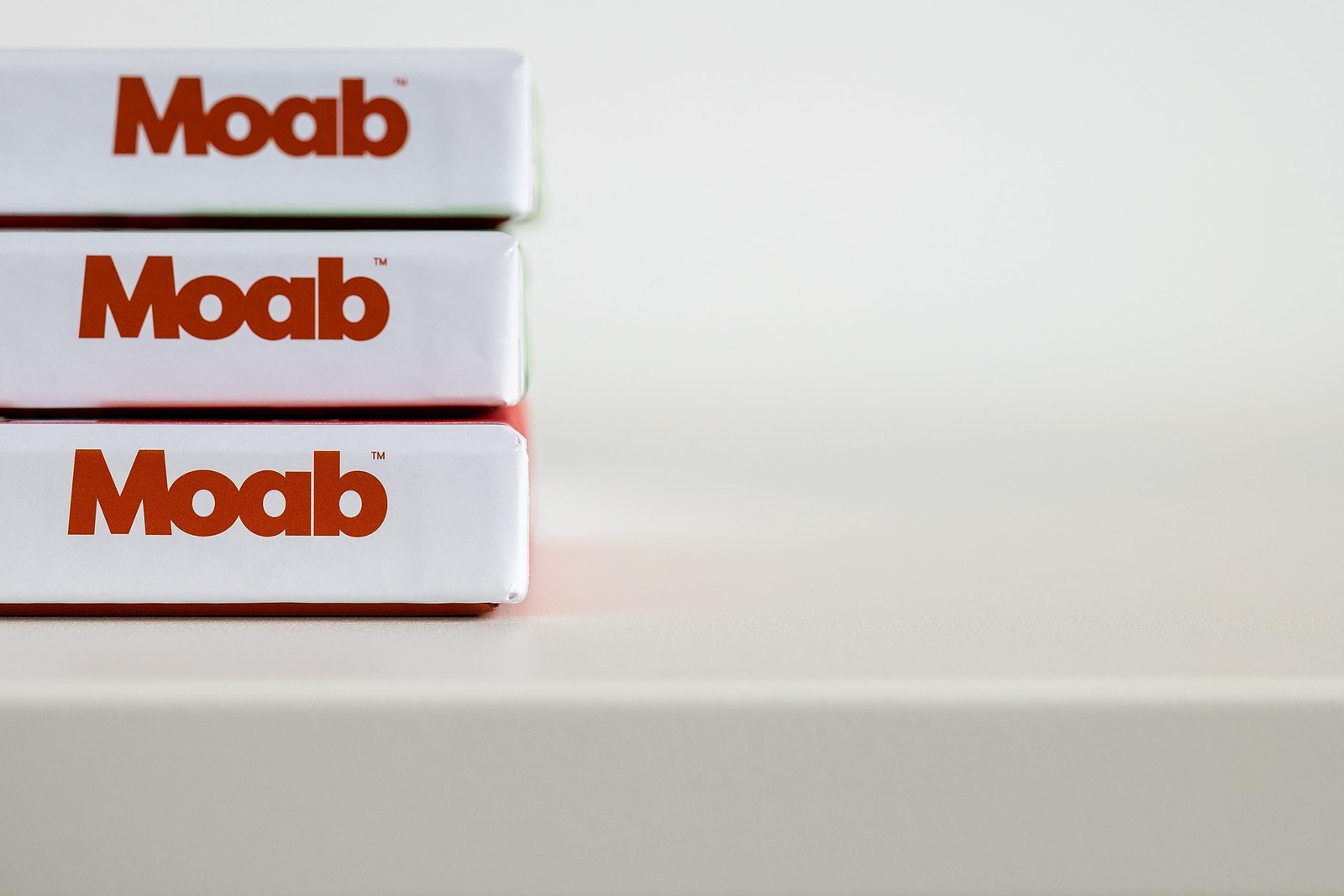 Moab Slickrock Metallic Pearl 260 Fine Art Archival Inkjet Paper, Glossy White,
