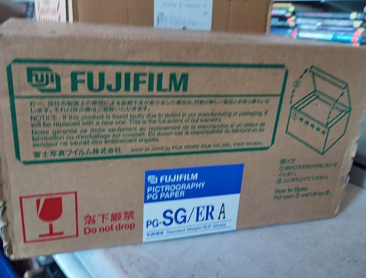 FujiFilm Pictrography PG-SG ER A Glossy Receiver Paper 8.5 in x 101 ft Exp: 2006