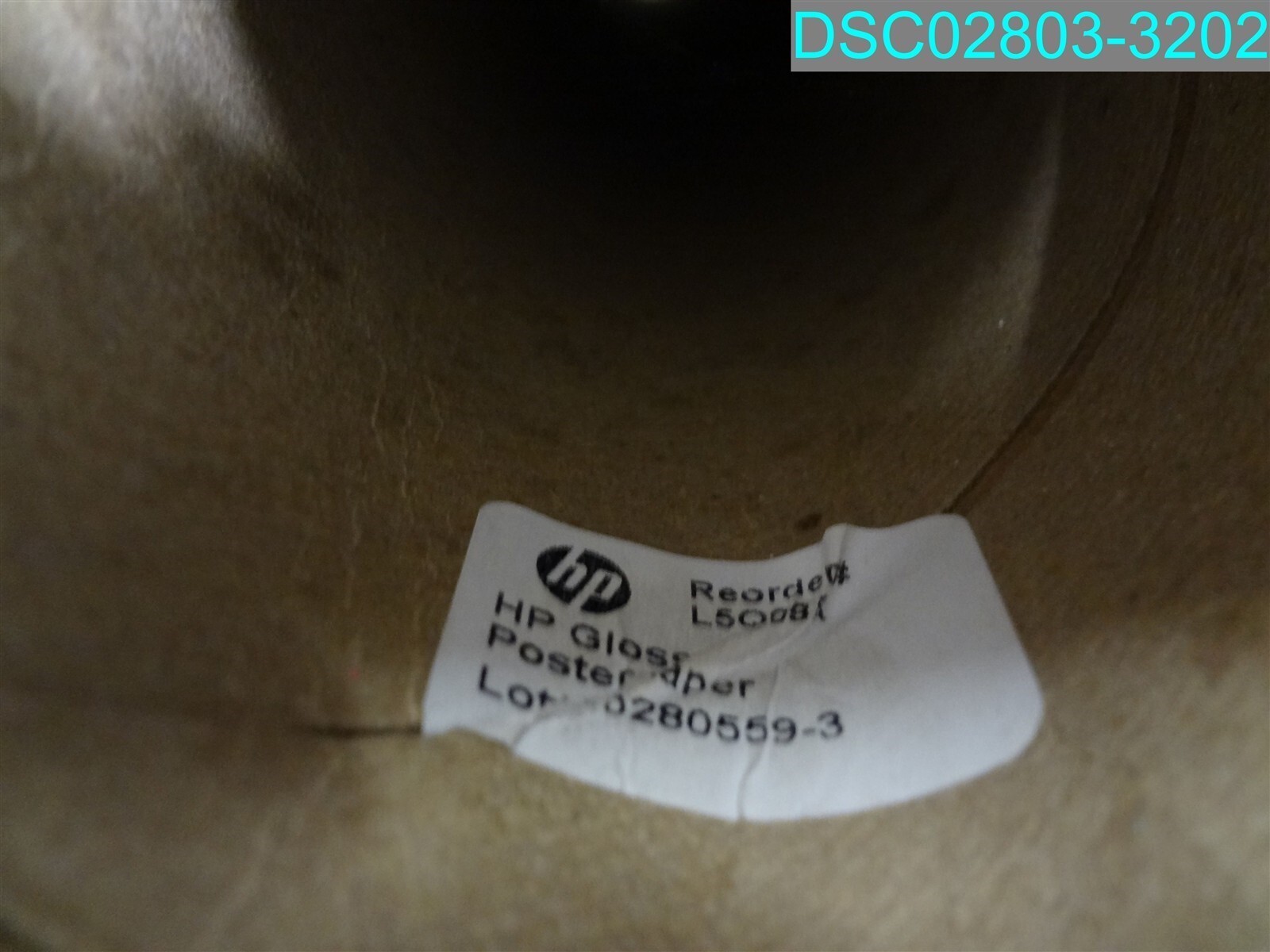 HP Gloss Poster Paper, 3-in Core – 40in x 200ft LQ08A 45280559-3