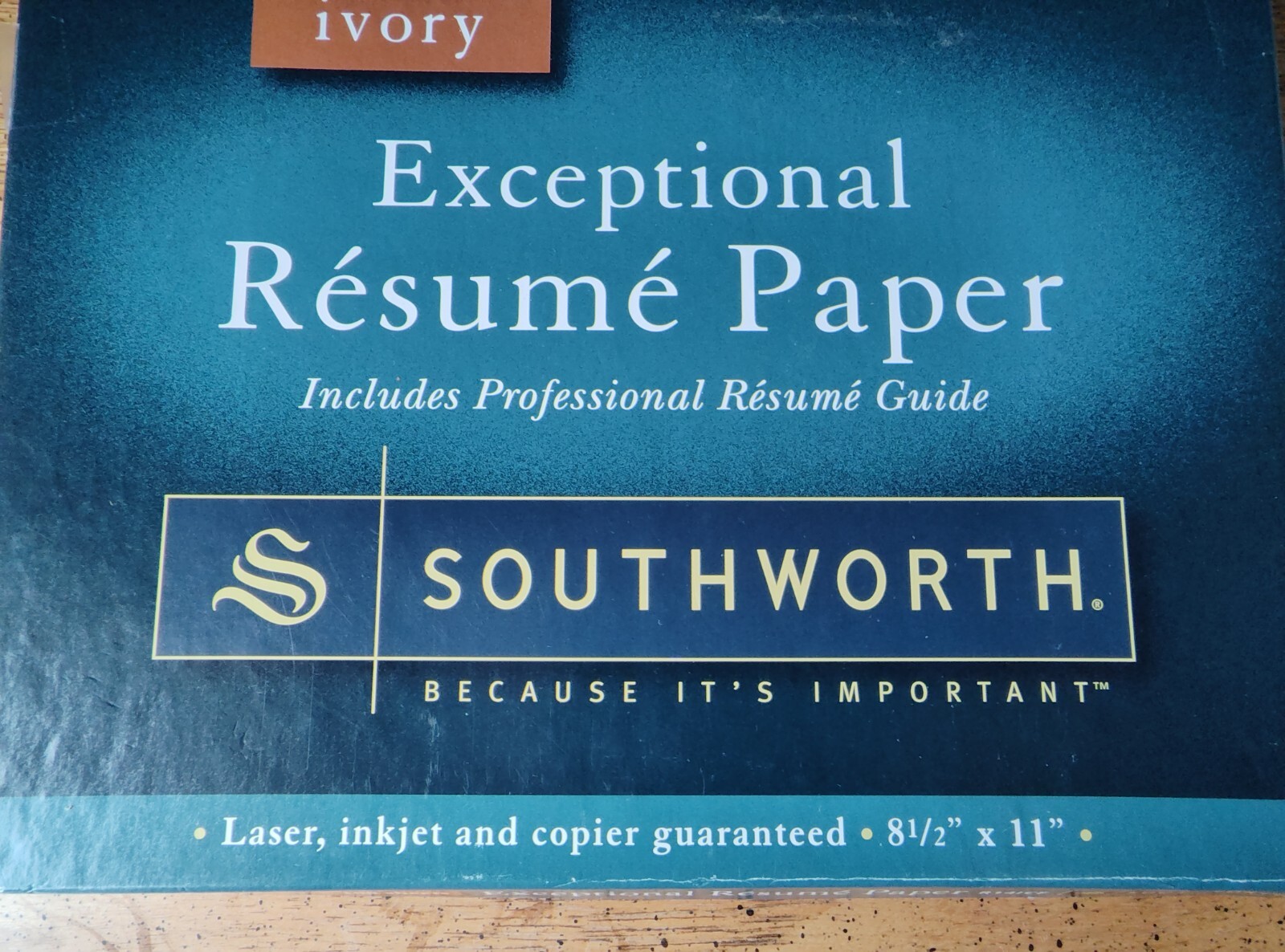 Southworth 100% Cotton Exceptional Resume Paper 24 lb 8-1/2 x 11 81 Sheets Ivory
