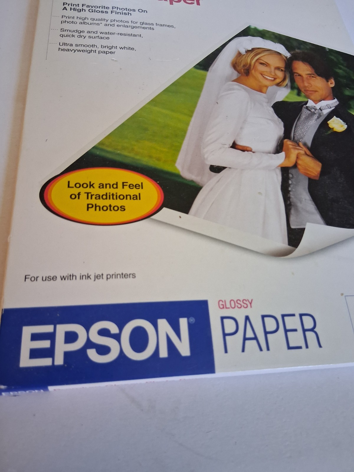 Epson Premium Glossy Photo Paper Unopened 8.5″x11″ 20 Sheets S041286 2001