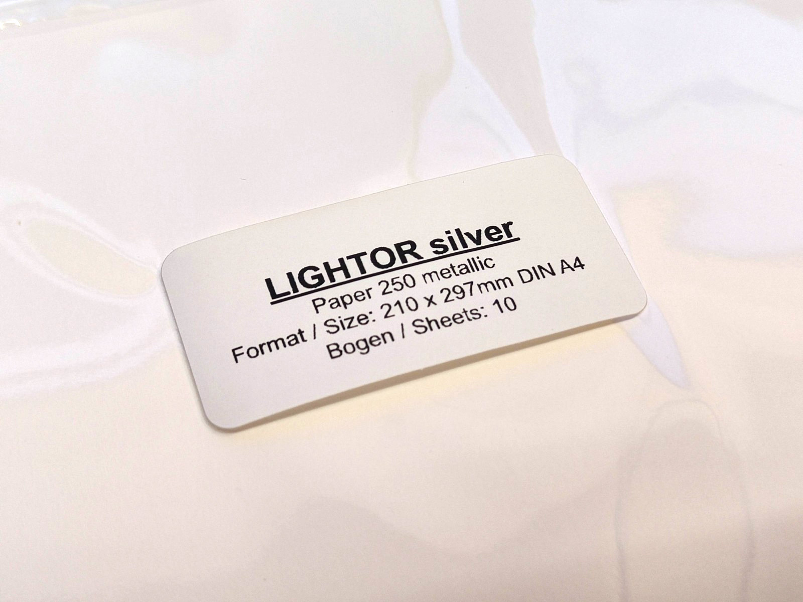 2×4 Sheets LIGHTOR Silver Metallic Gloss / White A4 250g Elegant Craft Paper