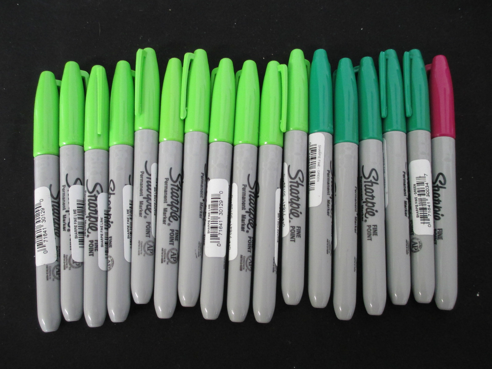 17 Sharpie Fine Point Markers, 3 Colors, New w/Tags