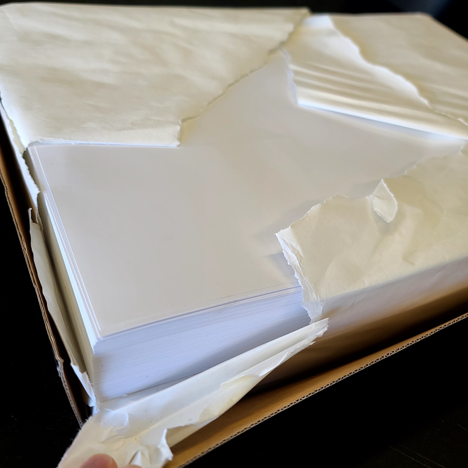 Hansol Paper® Titan Digital White Dull 80 lb. Cover 66M 18×12 in. 480 Sheets