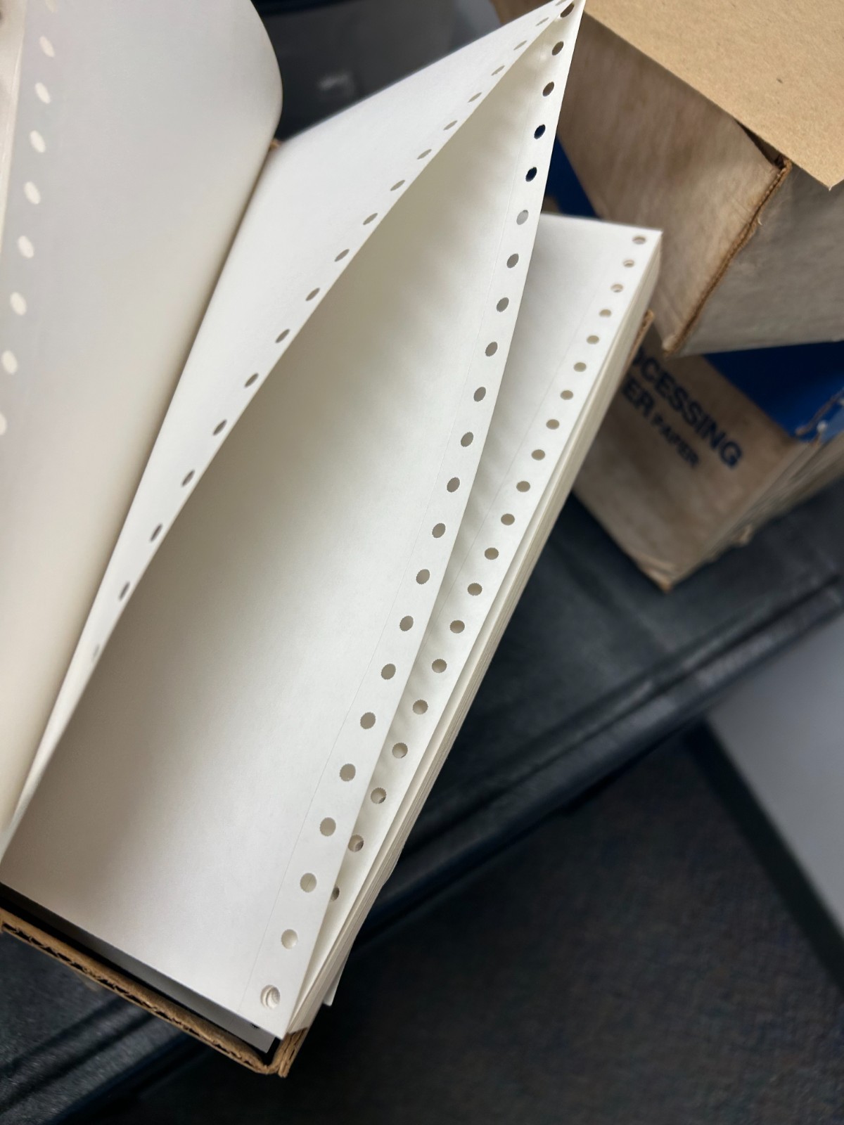 Continuous Dot Matrix Tractor Feed Printer Computer Paper 9.5″×11″ 2750 Sheets