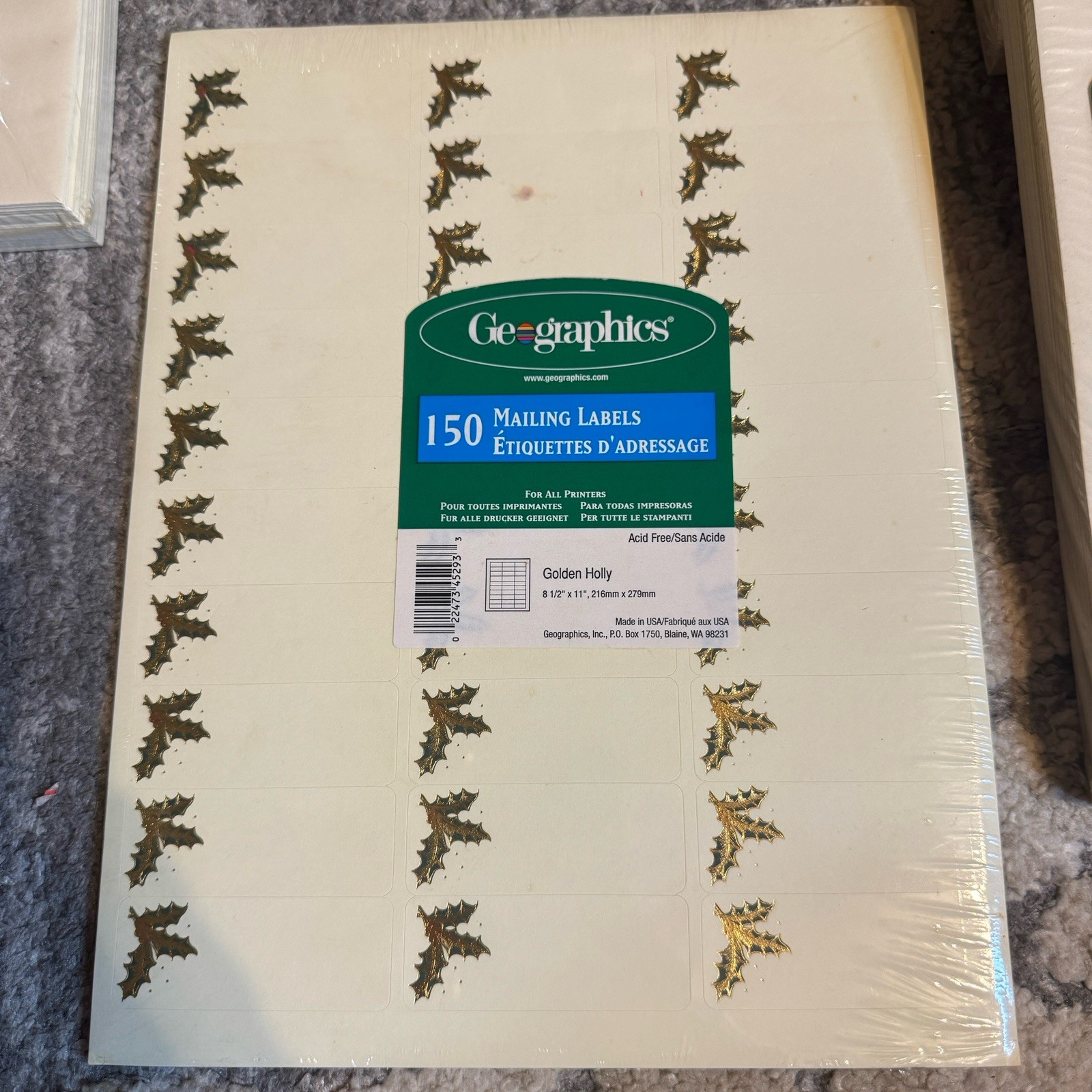 Lot Geo-graphics Holiday Decorations 100 Sheets Paper, 150 Labels & Envelopes