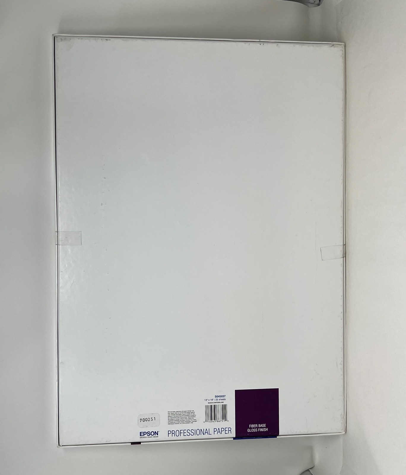 Epson Exhibition Fiber Paper, Gloss, S045037, 25 Sheets, 13″x 19″