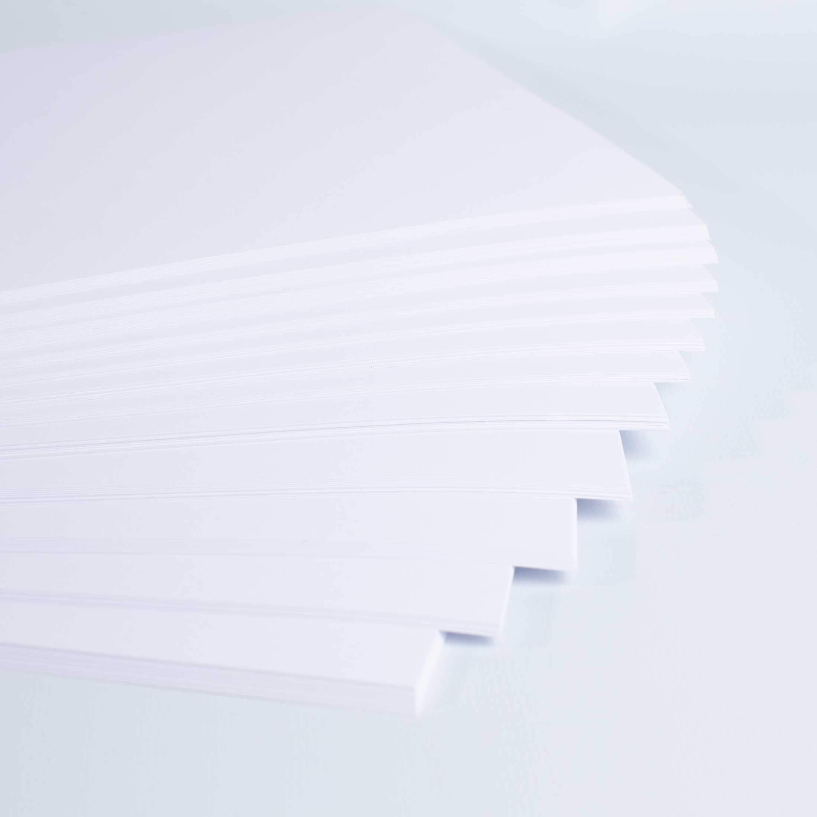 House of & Paper A2 160gsm Card – White Pack of 50 Sheets