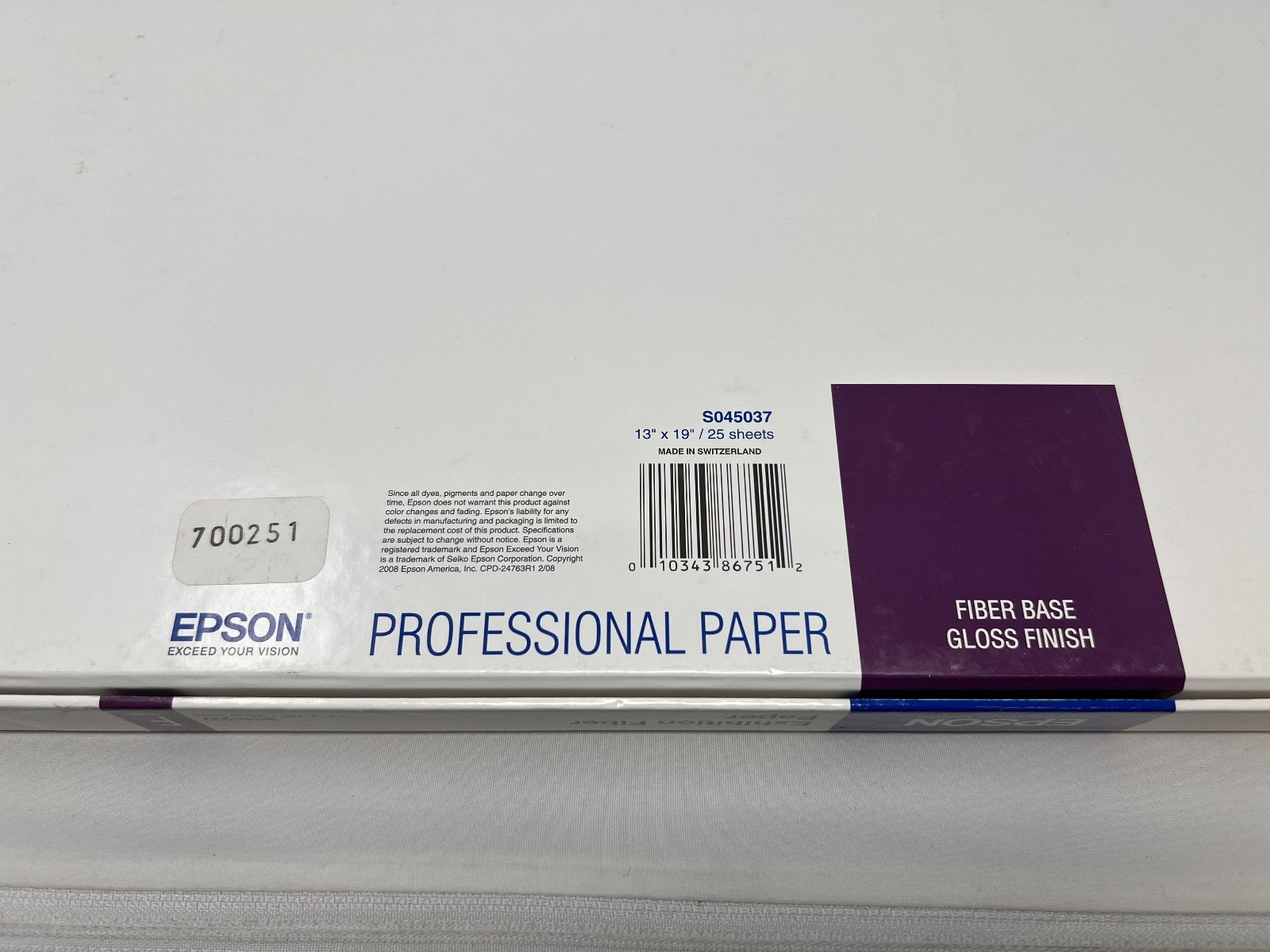 Epson Exhibition Fiber Paper, Gloss, S045037, 25 Sheets, 13″x 19″