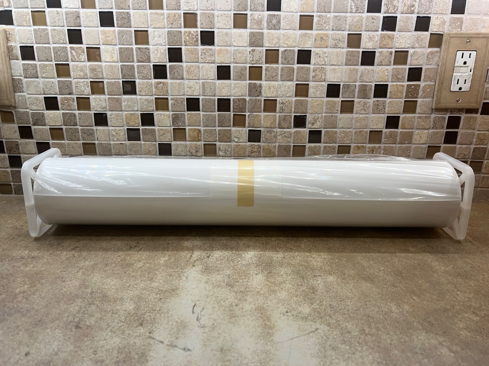 Canon USA 0849V349 170 gsm, 24″ x 100 feet, Roll Matte Coated Paper