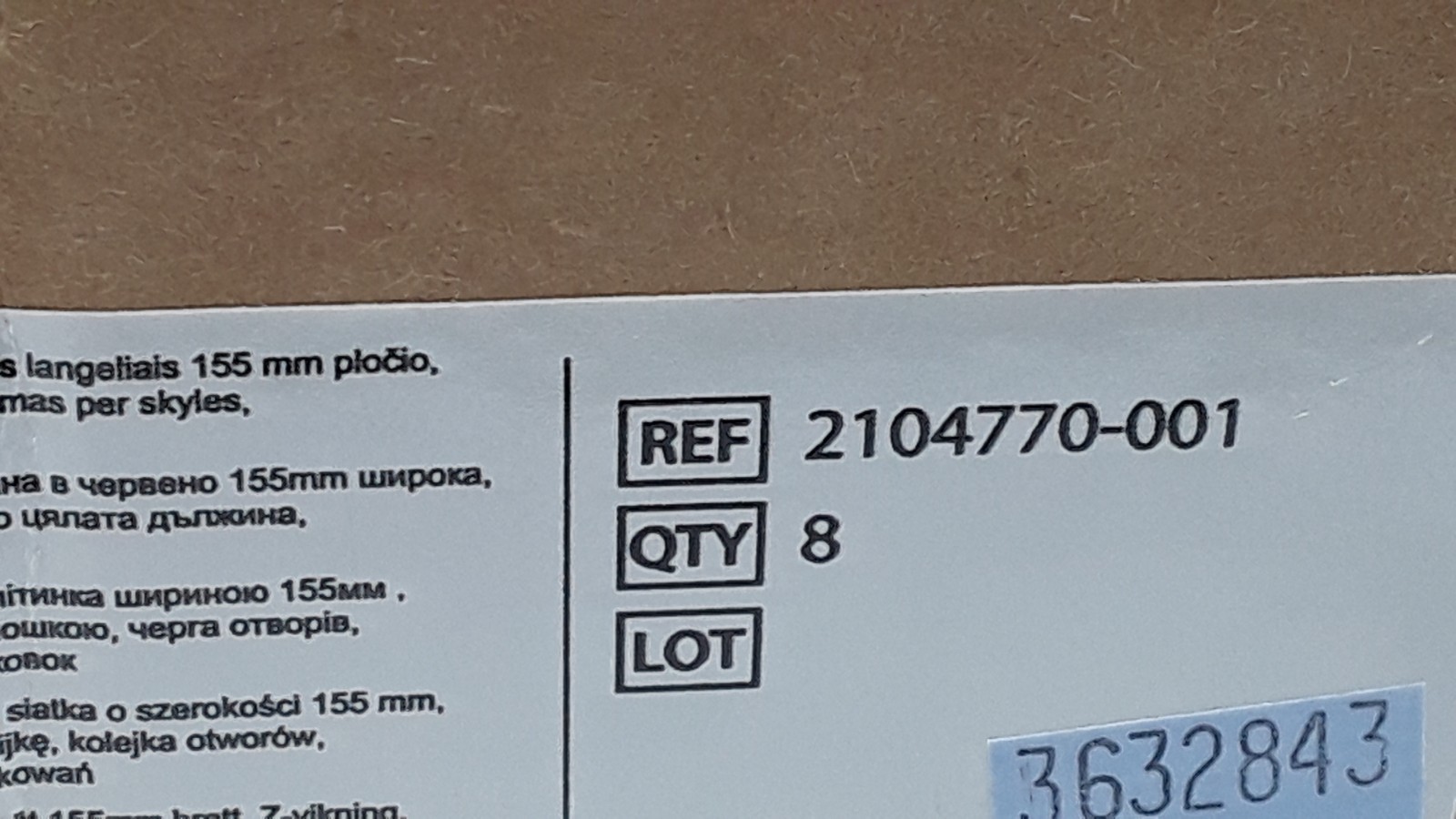 GE Paper A Red Grid 155mm Wide Z Fold 300 Sheets Box of 8 Packs REF 2104770-001