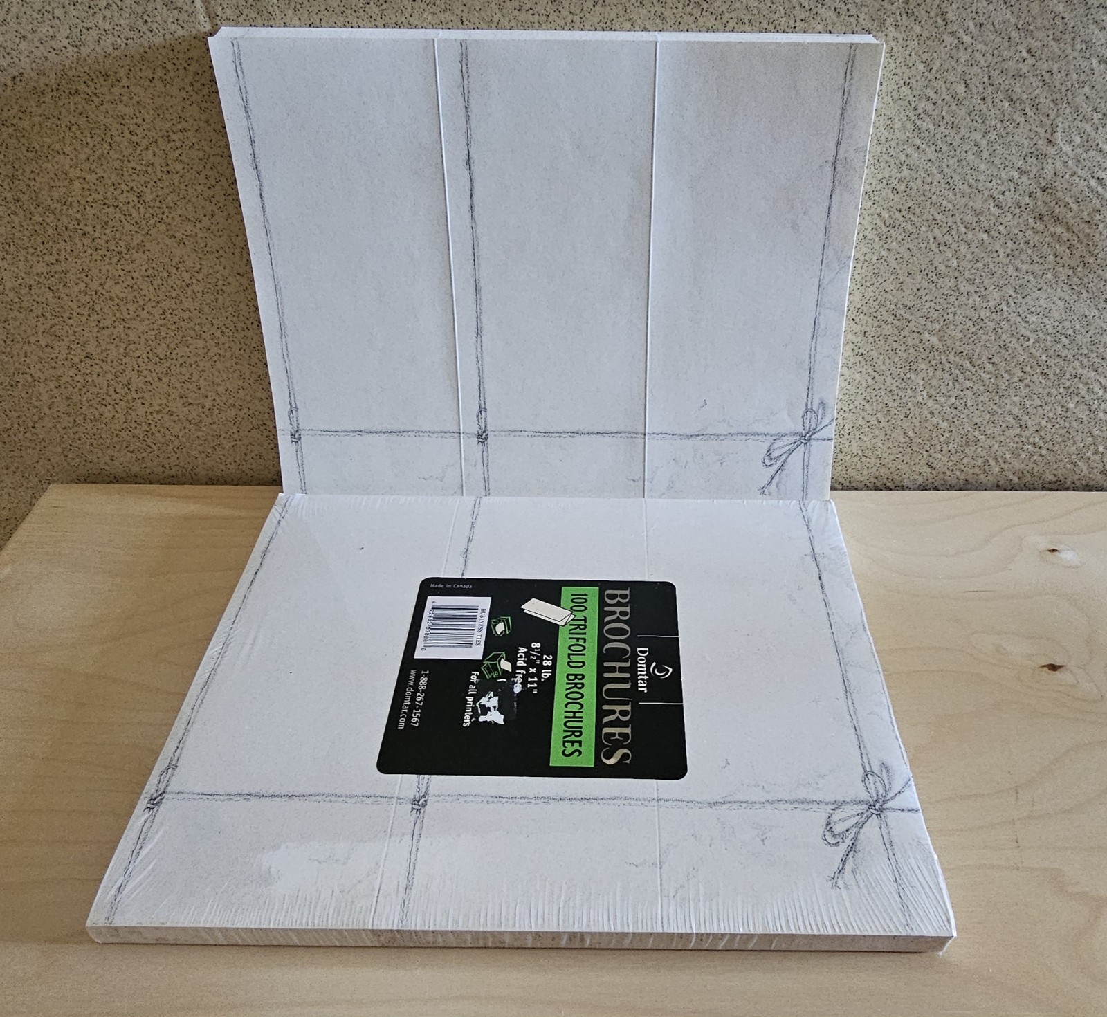 Domtar Trifold Brochure Paper, 8 1/2″ x 11″, +/- 300 Sheets Total
