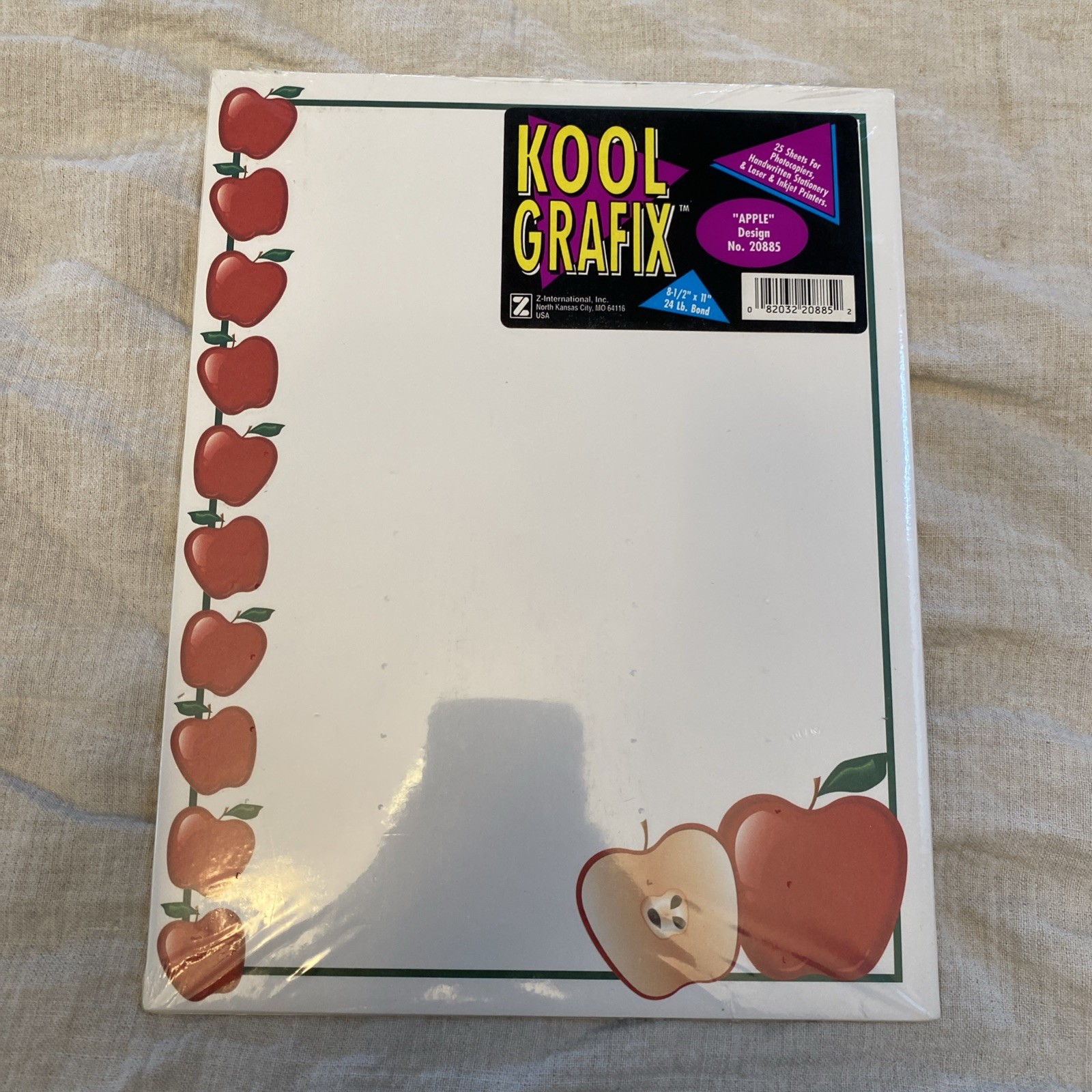Vintage Kool Grafix Apple Design #20885/25 Sheets 24 lb Bond 8-1/2×11” Paper