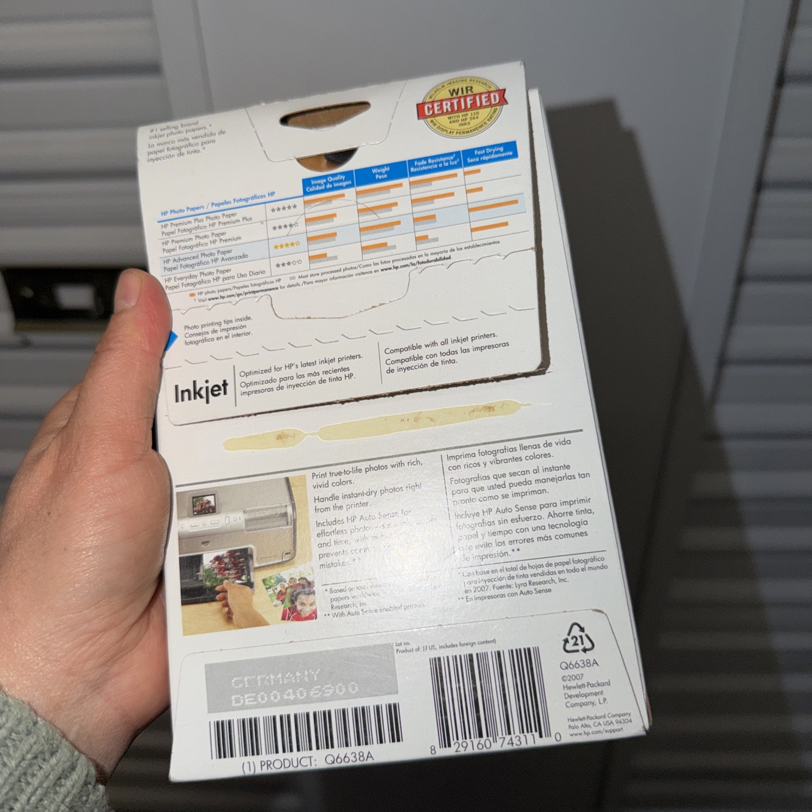 Hewlett Packard Q6638A 4 x 6 inch Glossy Printer Paper – 100 Sheets